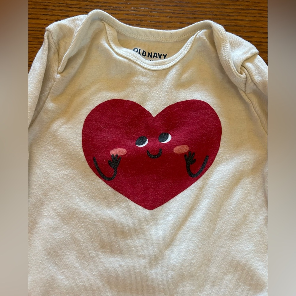 Old Navy White & Red Heart Kids Onesie - Picture 2 of 4